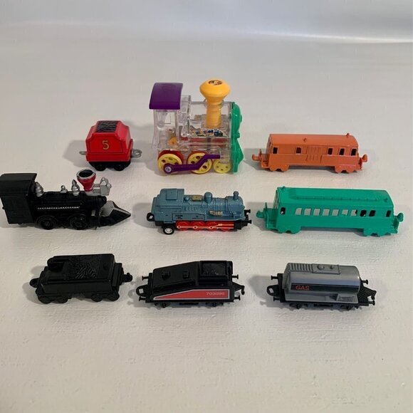 Toy Train Engines Mixed Lot Of 9 Cast Iron Locomotive Engine Passenger Coal Soma - Picture 5 of 16